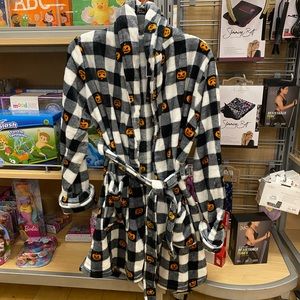 Fabulous Halloween Robe New